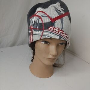 P19 Ski-Doo‎ Winter Beanie Hat Gray & Red Snowmobile Touque Knit Youth/Adults